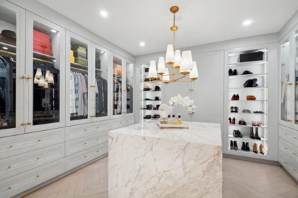 Basement Recreation Room Photo of 16251 36a Avenue, Surrey, BC