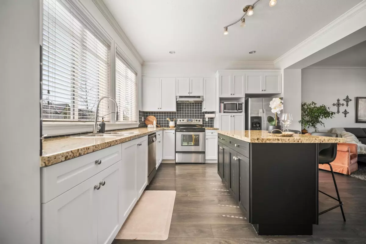 Dining Area Photo of 22 7168 179 Street, Surrey, BC