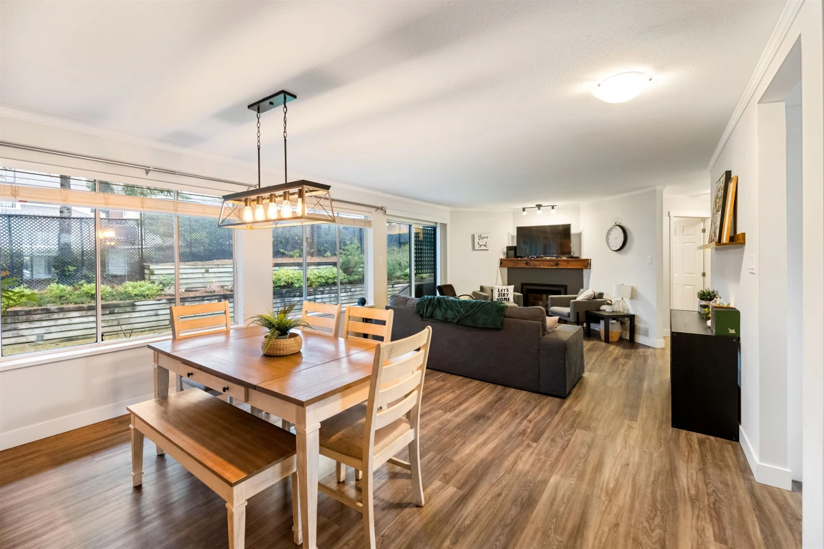 Living Room Photo of 105 3080 Townline Road, Abbotsford, BC
