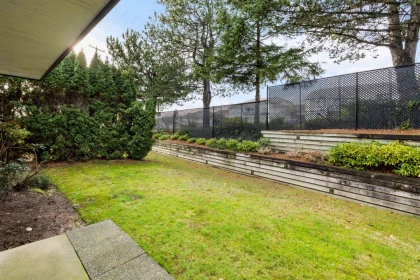 Front Yard Photo of 105 3080 Townline Road, Abbotsford, BC