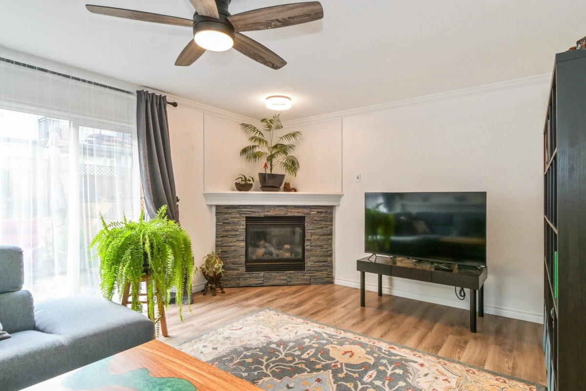 Dining Area Photo of 6 5900 Jinkerson Road, Chilliwack, BC