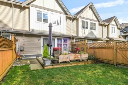 Outdoor Deck Photo of 6 5900 Jinkerson Road, Chilliwack, BC