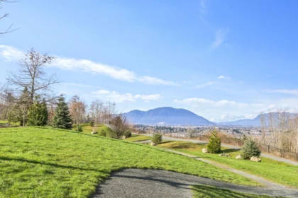 Outdoor Kitchen Photo of 6 5900 Jinkerson Road, Chilliwack, BC
