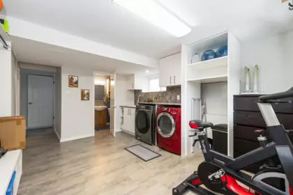 Hallway Photo of 532 Perth Avenue, Coquitlam, BC