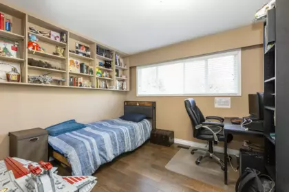 Laundry Room Photo of 532 Perth Avenue, Coquitlam, BC
