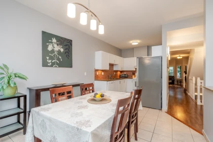 Breakfast Nook Photo of 10 10340 156 Street, Surrey, BC