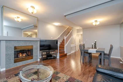 Office / Den Photo of 10 10340 156 Street, Surrey, BC