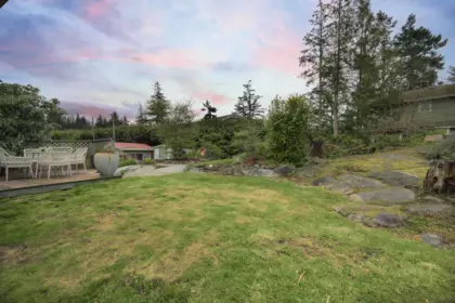 Basement Recreation Room Photo of 5448 Kensington Road, Sechelt, BC