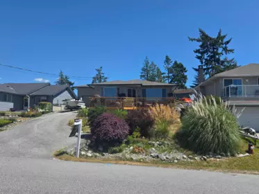 5448 Kensington Road, Sechelt, BC, Sechelt — Single Family Residence for sale