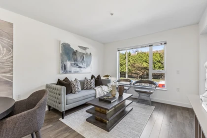 Primary Bedroom Photo of 211 221 E 3rd Street, North Vancouver, BC