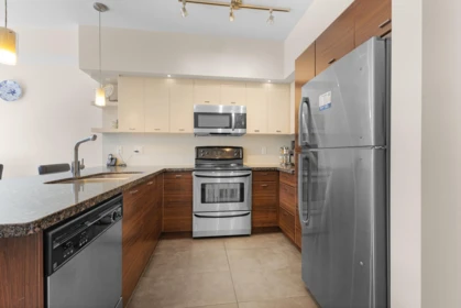 Kitchen Photo of 138 6299 144 Street, Surrey, BC