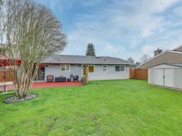 Hallway Photo of 4651 56 Street, Ladner, BC