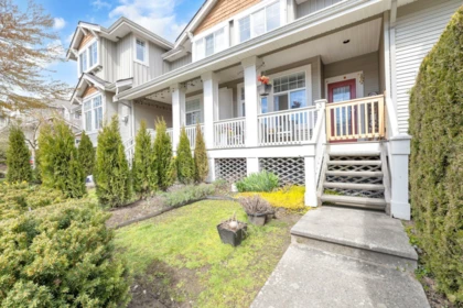 Breakfast Nook Photo of 3 14877 58 Avenue, Surrey, BC