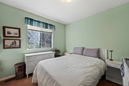 Garden / Landscaping Photo of 16881 31 Avenue, Surrey, BC