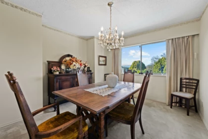 Primary Bathroom Photo of 16881 31 Avenue, Surrey, BC