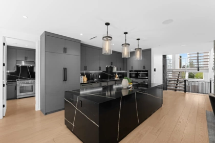 Breakfast Nook Photo of 976 Melbourne Avenue, North Vancouver, BC