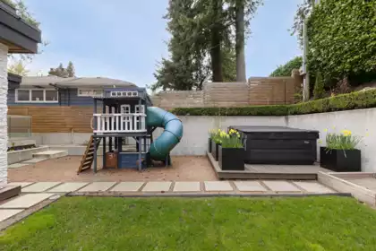 Outdoor Deck Photo of 976 Melbourne Avenue, North Vancouver, BC