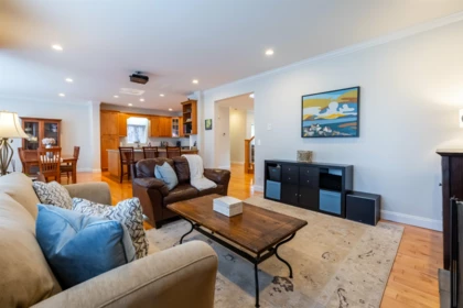 Kitchen Island Photo of 3545 149a Street, Surrey, BC