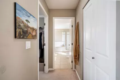 Guest Bathroom Photo of 19654 69a Avenue, Langley, BC