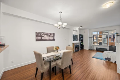 Breakfast Nook Photo of 101 2979 156 Street, Surrey, BC