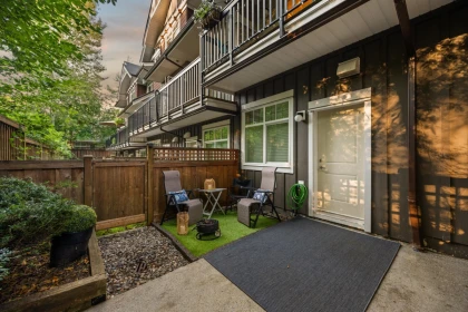 Hot Tub / Spa Photo of 101 2979 156 Street, Surrey, BC