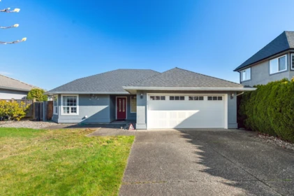 1071 King George Boulevard, Surrey, BC, Surrey — Single Family Residence for sale