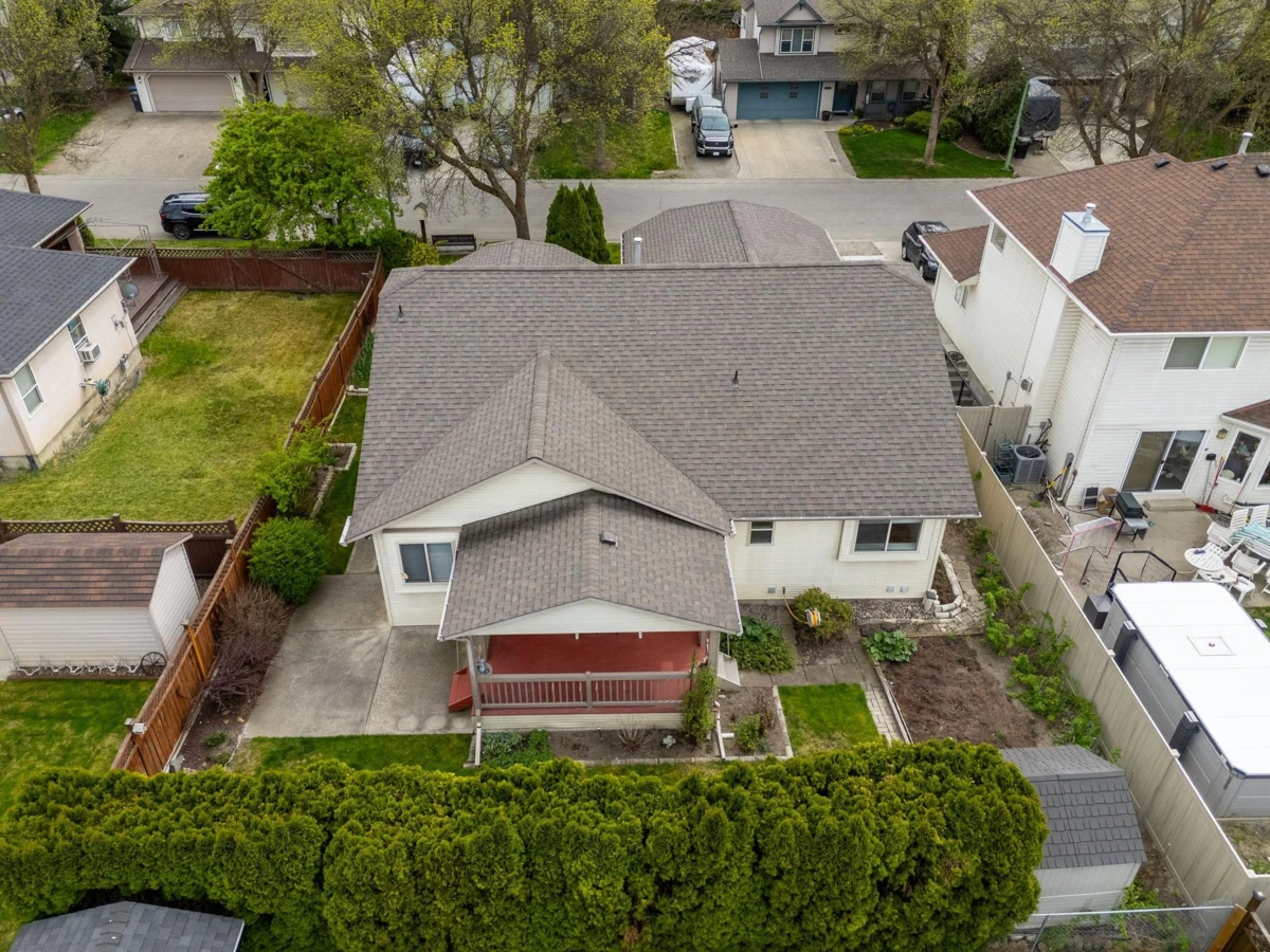 Family Room Photo of 380 Murray Crescent, No City Value, BC
