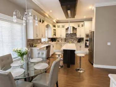 Kitchen Island Photo of 5911 139a Street, Surrey, BC