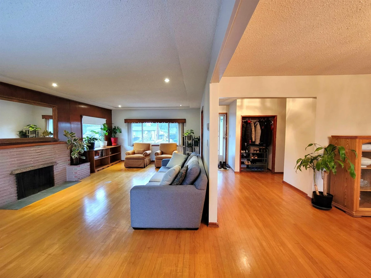 Living Room Photo of 11037 131 Street, Surrey, BC