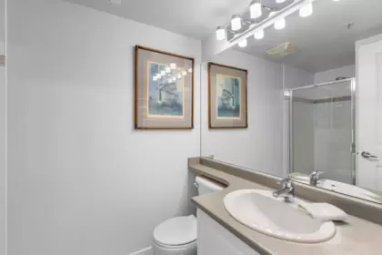 Mudroom Photo of 1901 850 Royal Avenue, New Westminster, BC