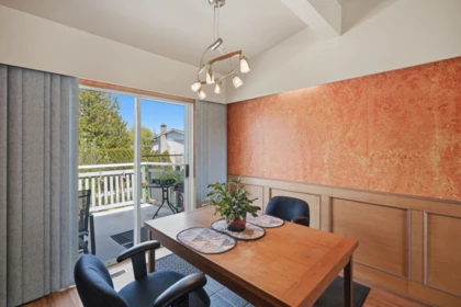 Breakfast Nook Photo of 17569 60 Avenue, Surrey, BC