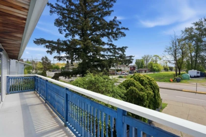 Laundry Room Photo of 17569 60 Avenue, Surrey, BC