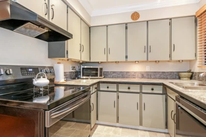 Breakfast Nook Photo of 8037 139a Street, Surrey, BC