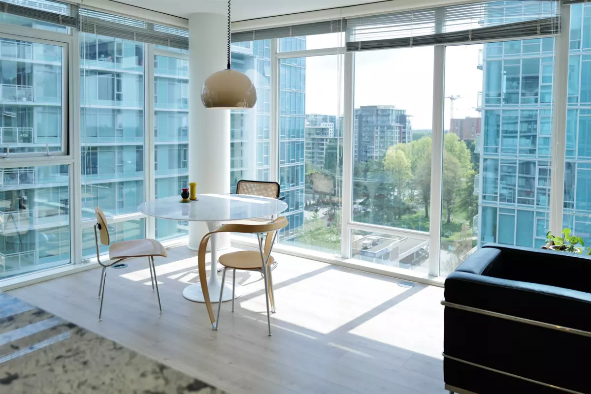 Living Room Photo of 1506 5900 Alderbridge Way, Richmond, BC