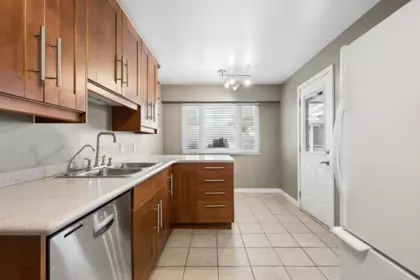 Breakfast Nook Photo of 7621 Elliott Street, Vancouver, BC