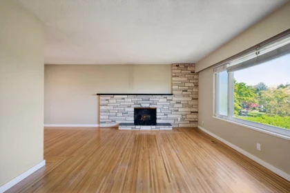 Kitchen Photo of 7621 Elliott Street, Vancouver, BC