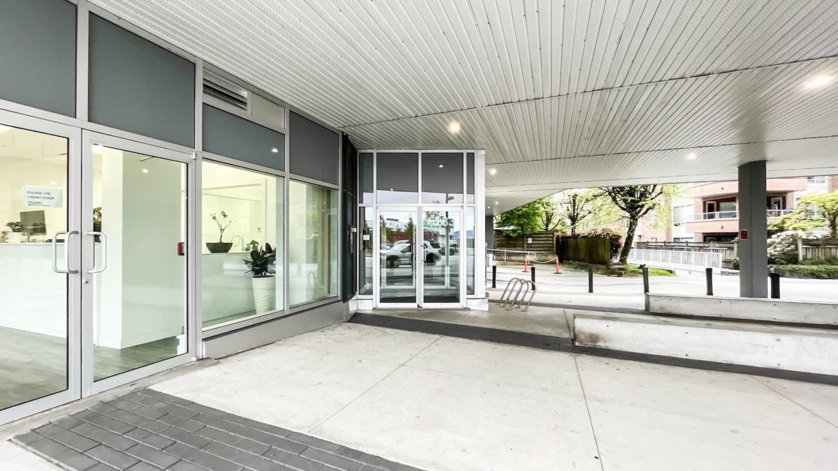 Family Room Photo of 108 6283 Kingsway, Burnaby, BC