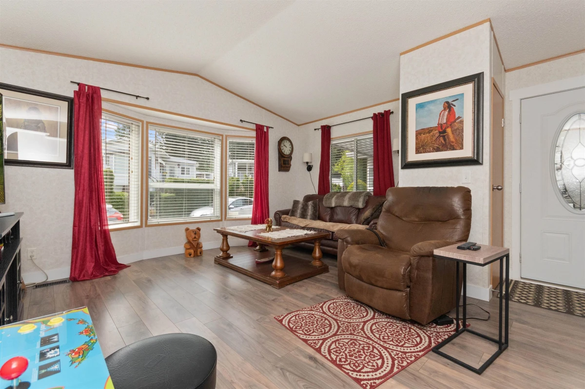 Living Room Photo of 46 24330 Fraser Highway, Langley, BC