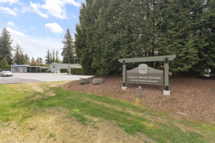 Hot Tub / Spa Photo of 46 24330 Fraser Highway, Langley, BC