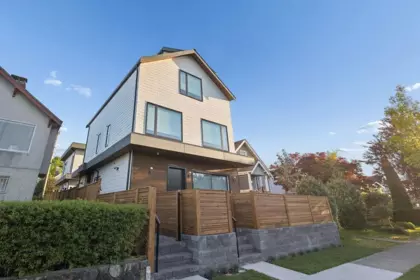 Backyard Photo of 2754 Graveley Street, Vancouver, BC