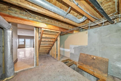 Entry Foyer Photo of 3 1615 Shaughnessy Street, Port Coquitlam, BC