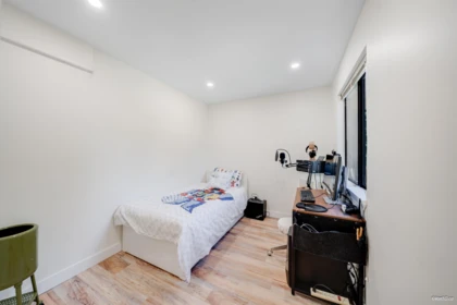Hallway Photo of 14937 20a Avenue, Surrey, BC