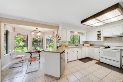 Powder Room Photo of 14937 20a Avenue, Surrey, BC