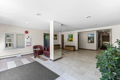 Entry Foyer Photo of 1104 140 E Keith Road, North Vancouver, BC