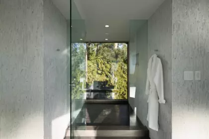 Entry Foyer Photo of 3460 Rockview Place, West Vancouver, BC