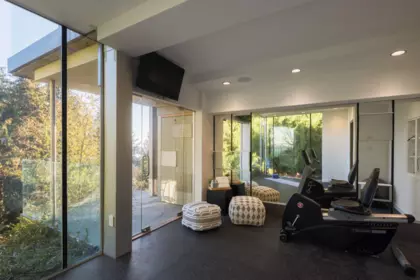 Swimming Pool Photo of 3460 Rockview Place, West Vancouver, BC