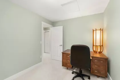 Entry Foyer Photo of 50 17917 68 Avenue, Surrey, BC