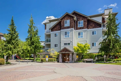303 10186 155 Street, Surrey, BC, Surrey — Apartment/Condo for sale