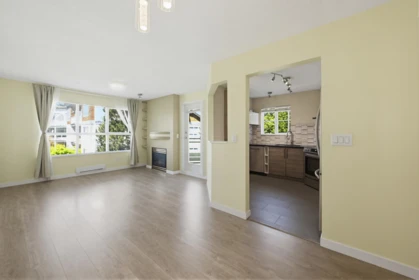 303 10186 155 Street, Surrey, BC, Surrey — Apartment/Condo for sale