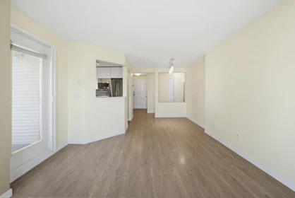 303 10186 155 Street, Surrey, BC, Surrey — Apartment/Condo for sale